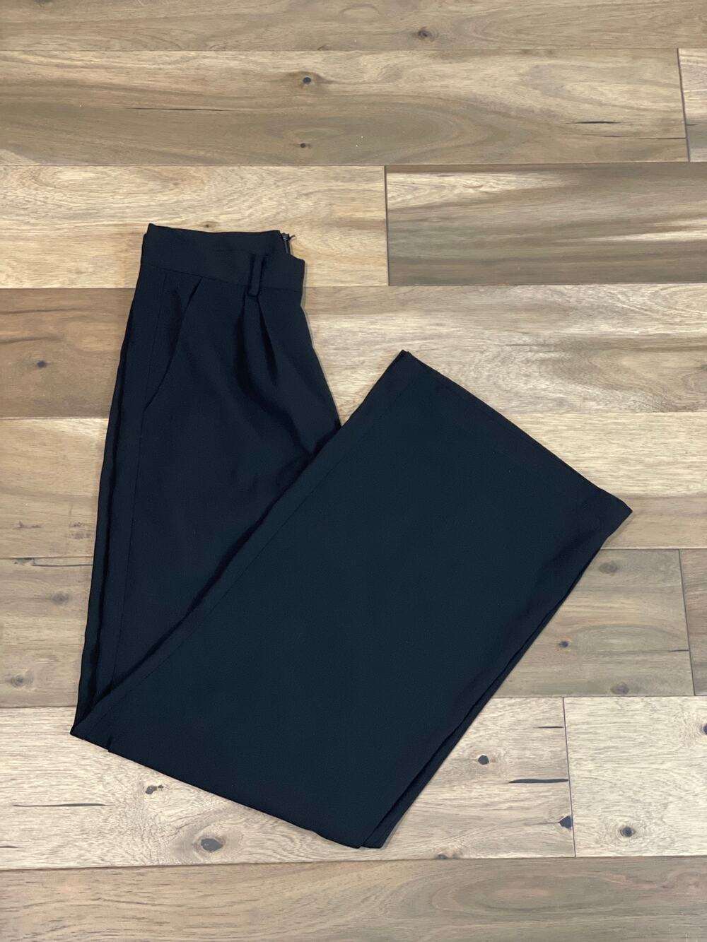 Bebe Black High Rise Wide Leg Trouser Pants Pleated Front Size 10
